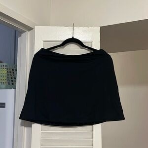 size large athletic black skort
